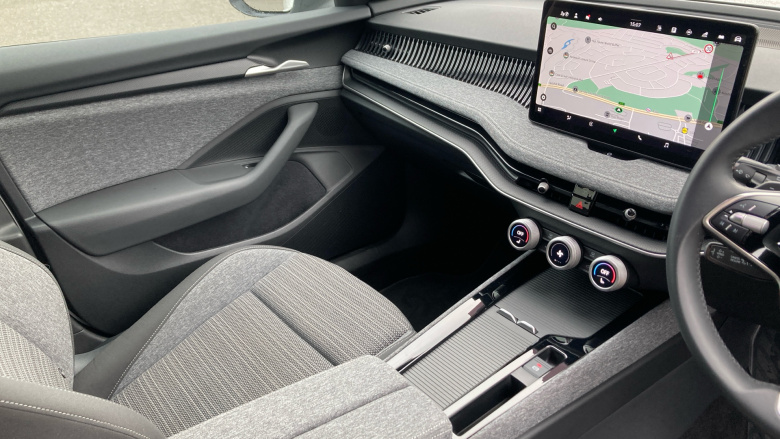 Skoda Superb 1.5 TSI iV SE Technology DSG 5dr Estate